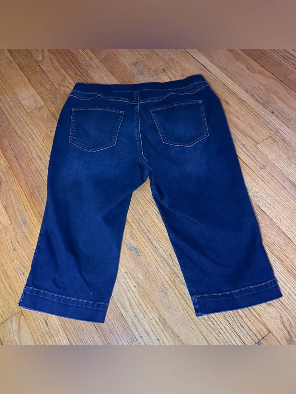Sound/Style Lucy Pull On Skimmer Dark Wash Denim Capris - Picture 5 of 7